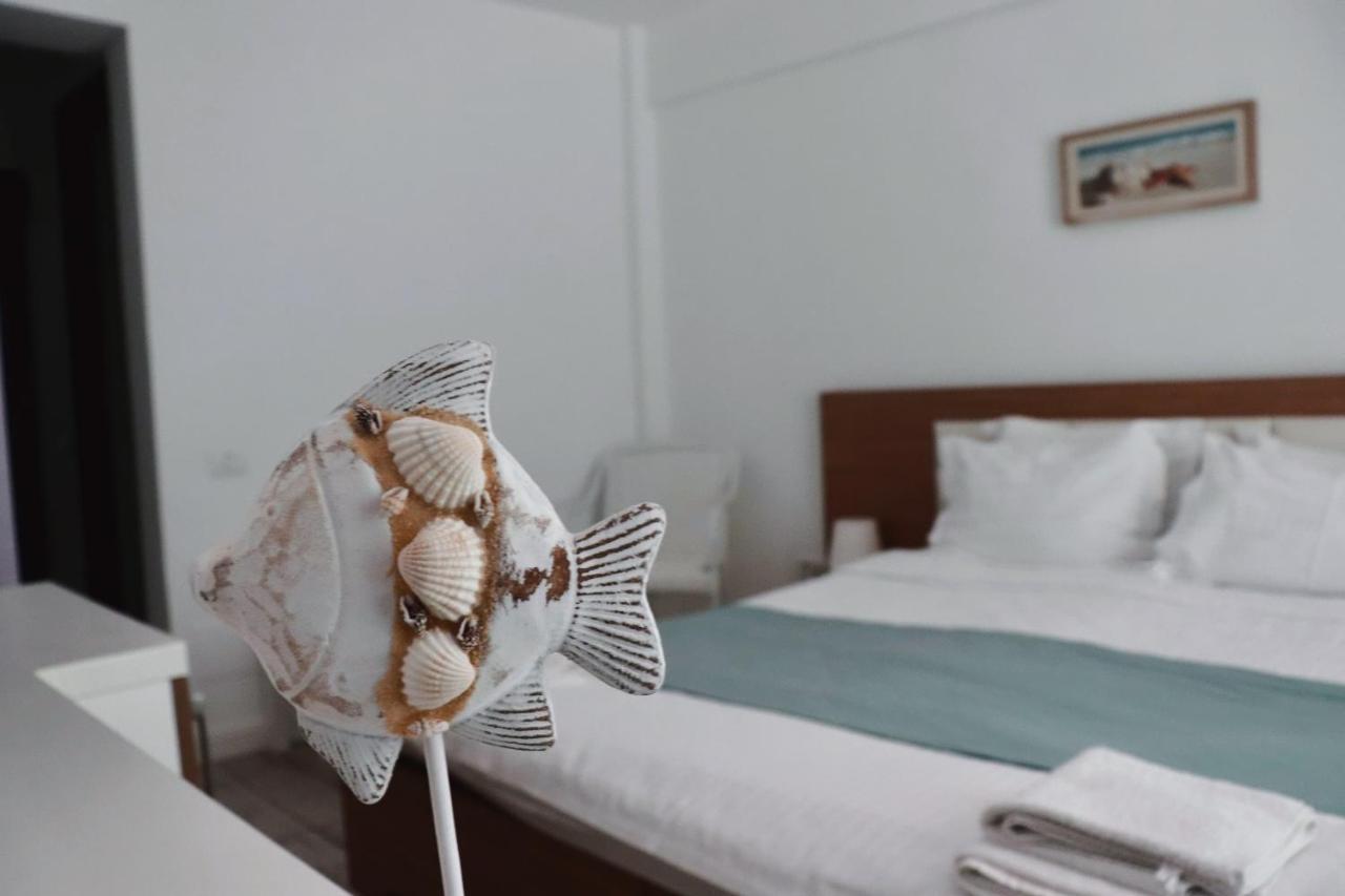 Hotel Victory Mamaia Extérieur photo