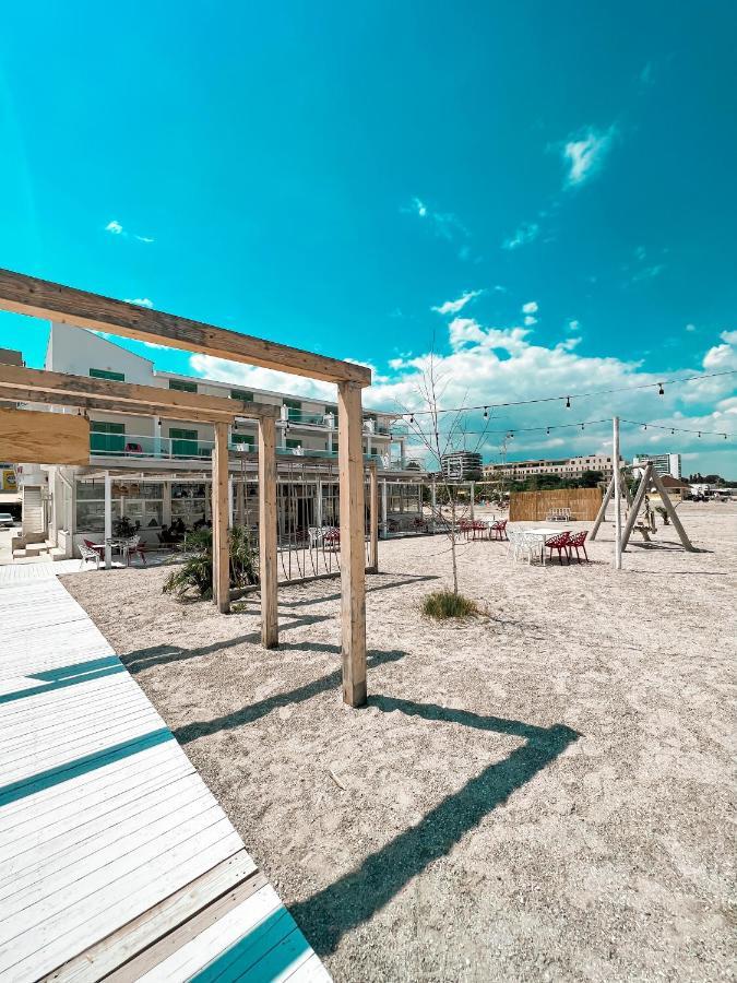 Hotel Victory Mamaia Extérieur photo