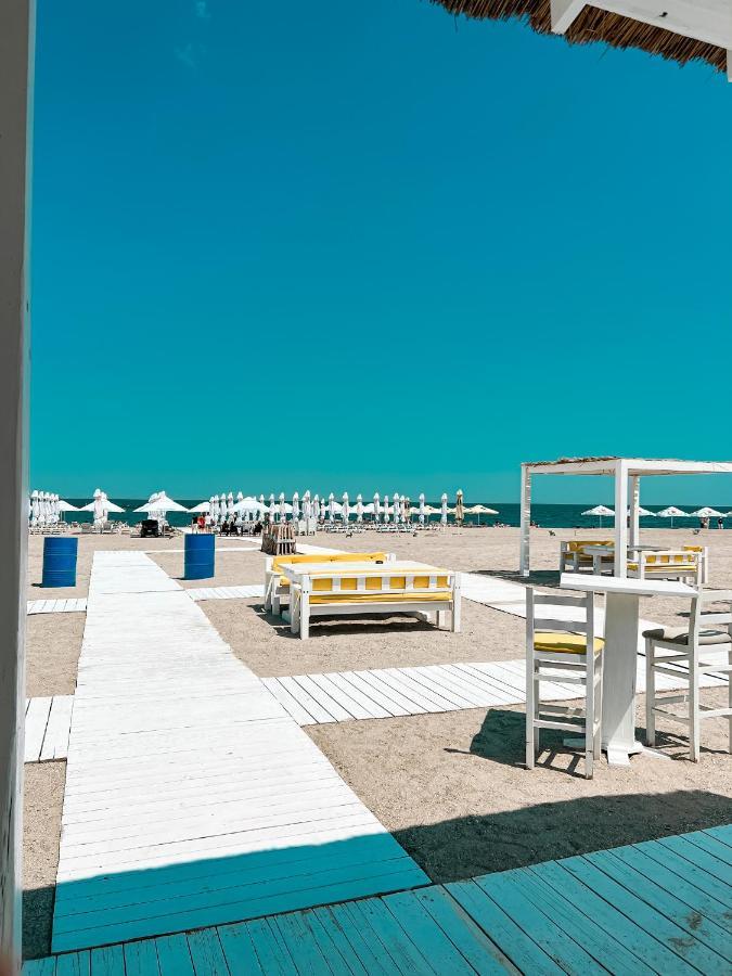 Hotel Victory Mamaia Extérieur photo