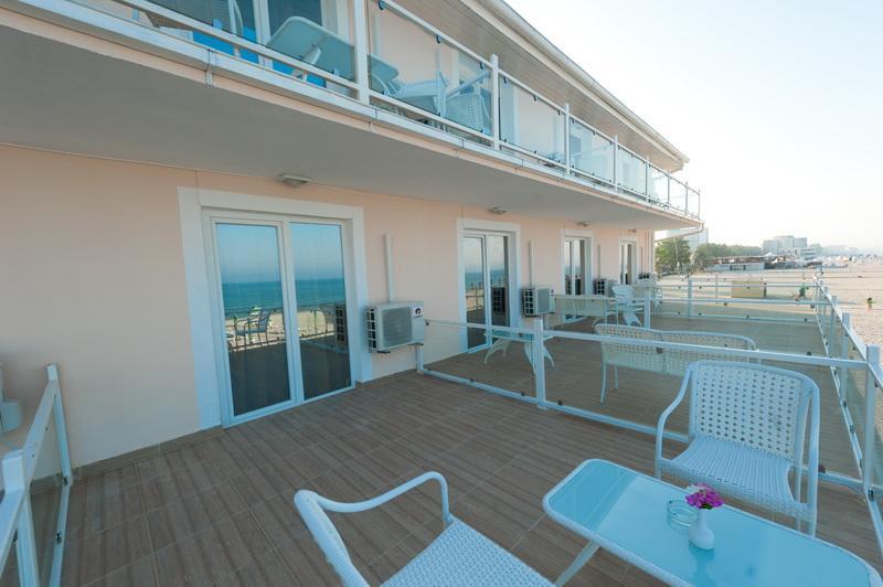 Hotel Victory Mamaia Extérieur photo