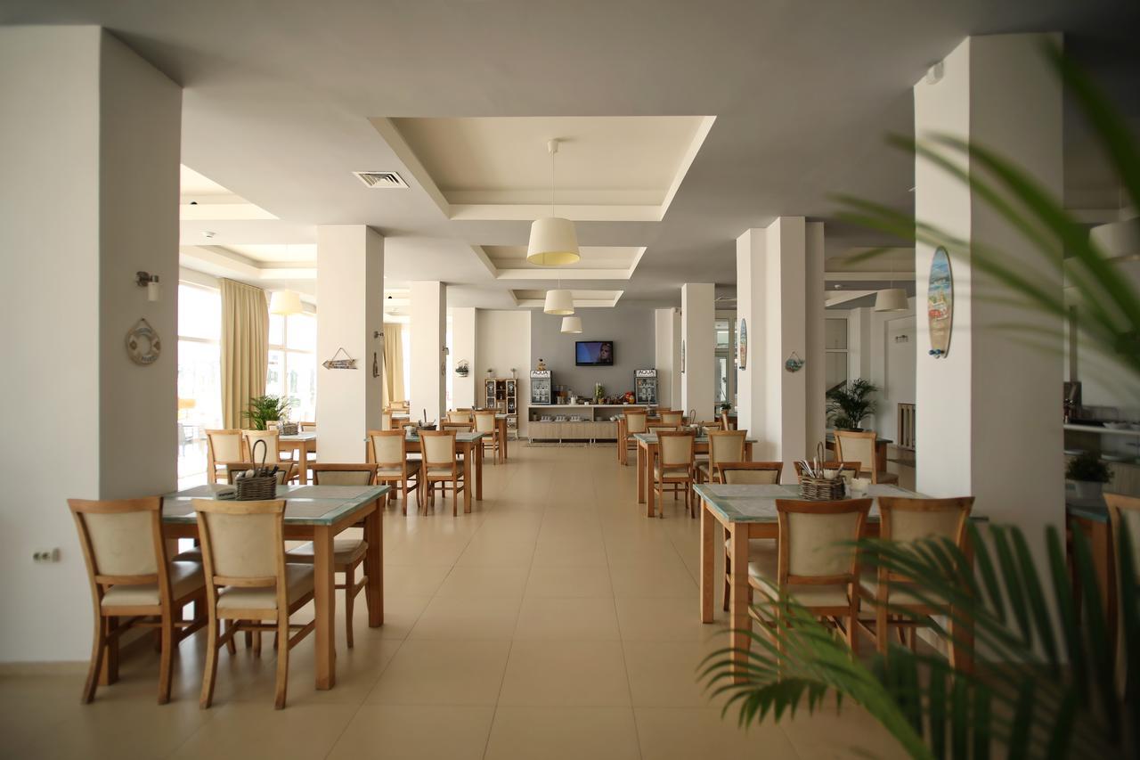 Hotel Victory Mamaia Extérieur photo