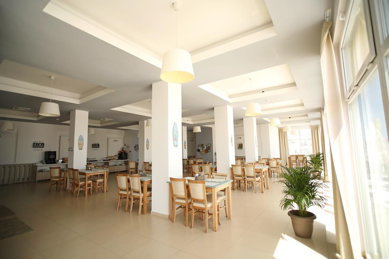 Hotel Victory Mamaia Extérieur photo